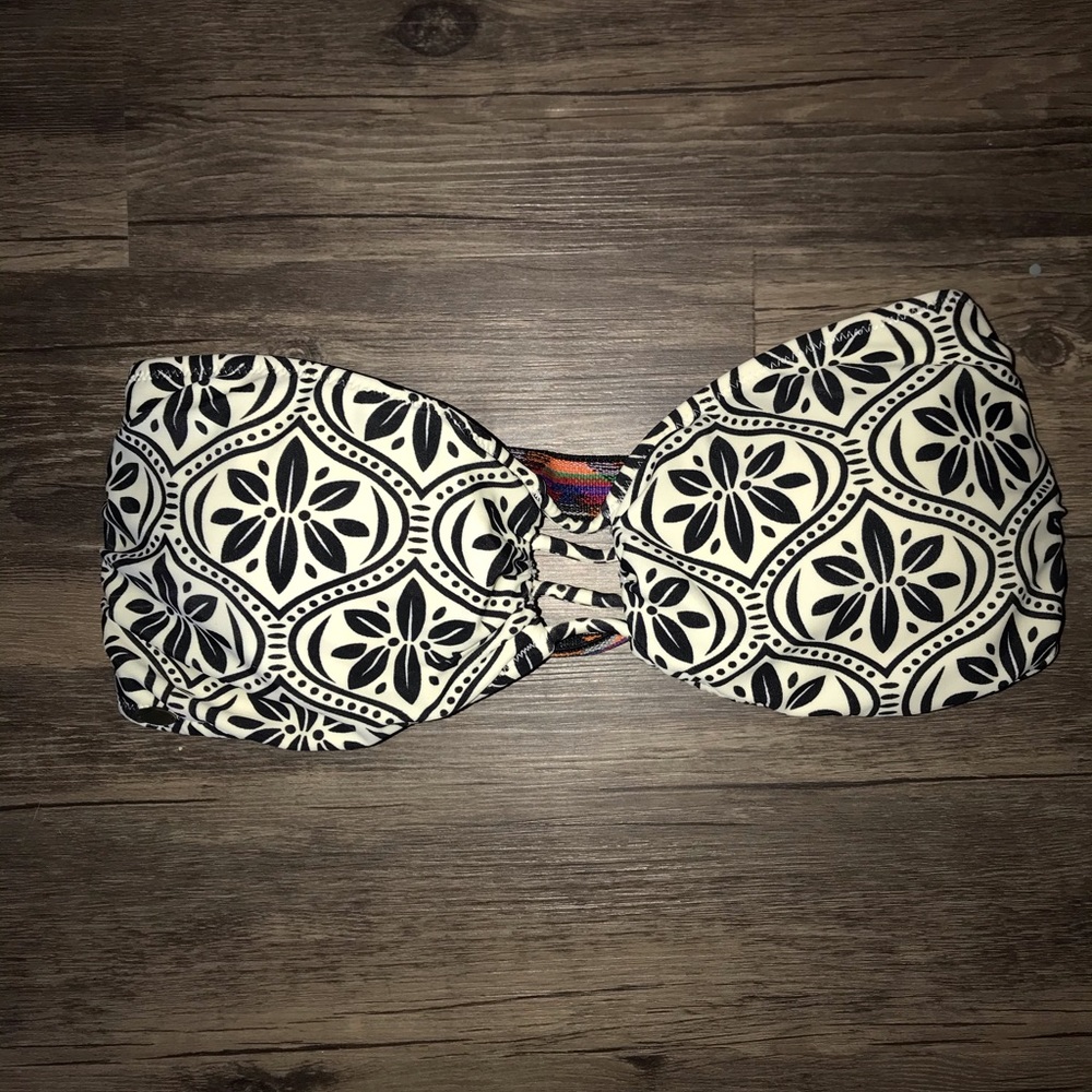 O’Neil swim bandeau top